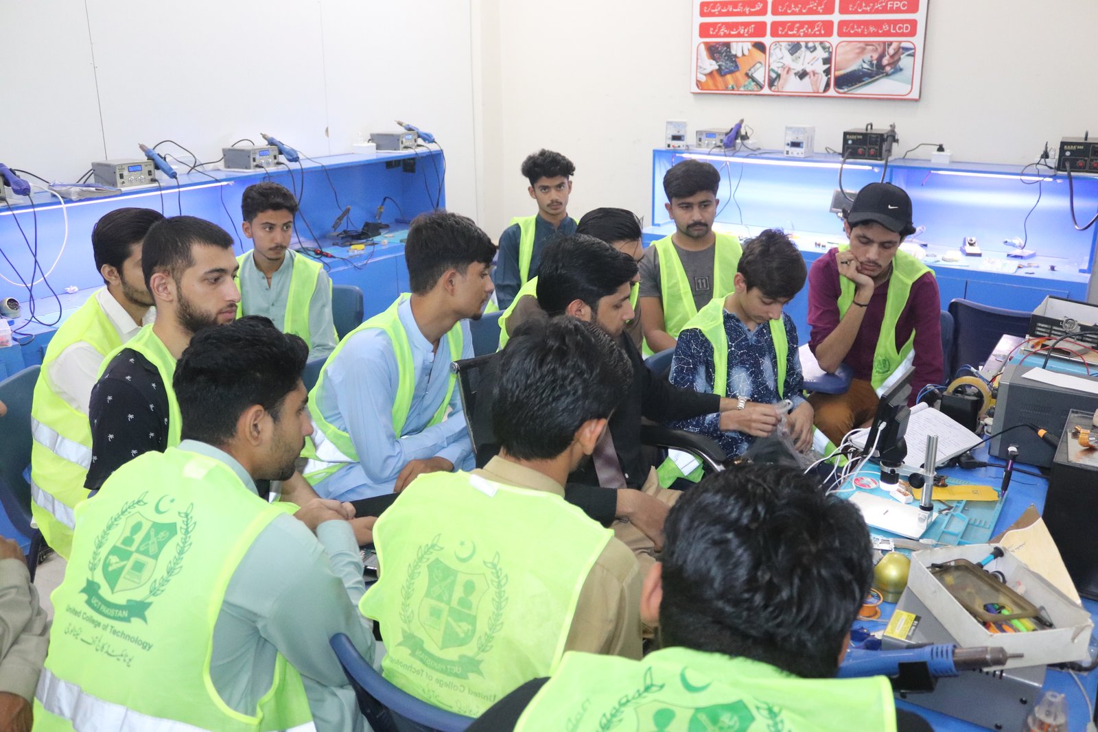 Mobile Repairing Course